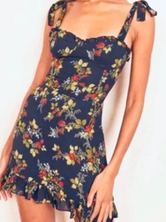Reformation Dresses & Skirts - Reformation Christine Mini Dress With Black, Red and Green Floral